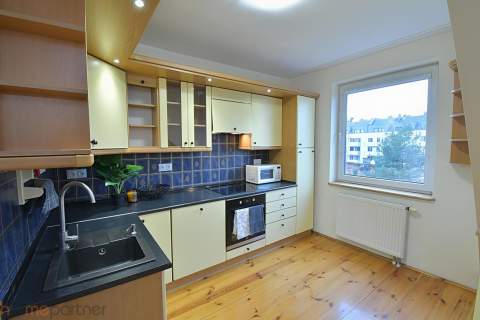 Dwupoziomowy Apartament w Zielonej Okolicy 