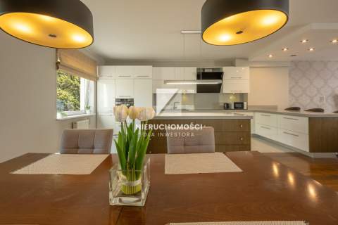Przestronny Apartament 155 mkw, 2 łazienki, Garaż