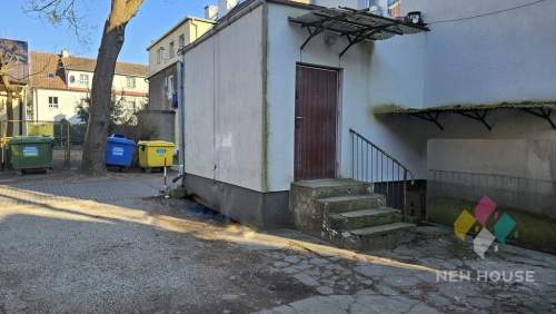 Lokal na sprzedaż-witryna-parter-duży ciąg pieszy