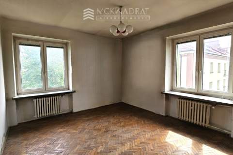 Centrum Nowy Świat 47m2, 2 lub 3 pokoje do remontu