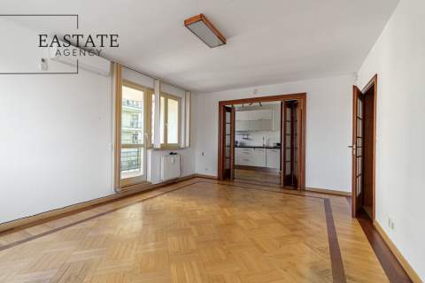 Biuro 105 m , 4 gabinety, blisko metra, garaż