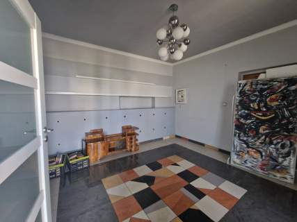 Dom parterowy 242m2, ogród, dwa garaże, wiata