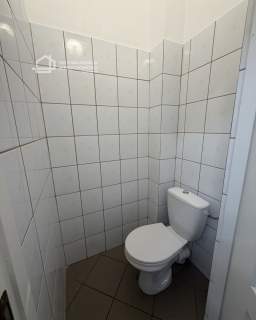 Lokal z witryną na parterze głównej ulicy-Rumia