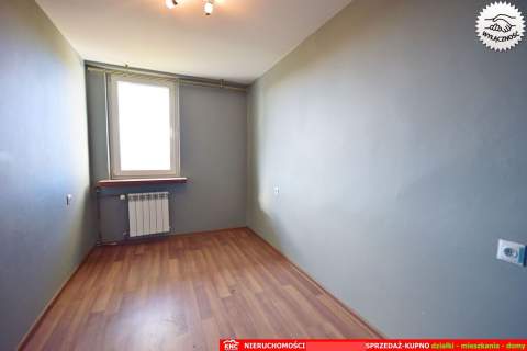 Blisko Nałęczowa, 3 pokoje z garażem i działką.