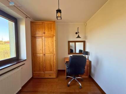 dom wolnostojący 210 m 1250 m garaż 73 m 7pokoi