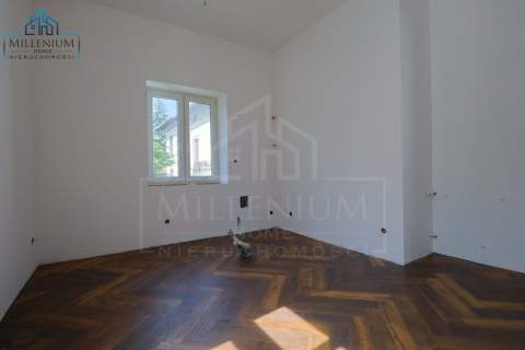 KLIMATYCZNY APARTAMENT JAROSŁAW 106,9m2 KAMIENICA