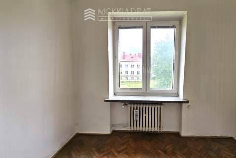 Centrum Nowy Świat 47m2, 2 lub 3 pokoje do remontu