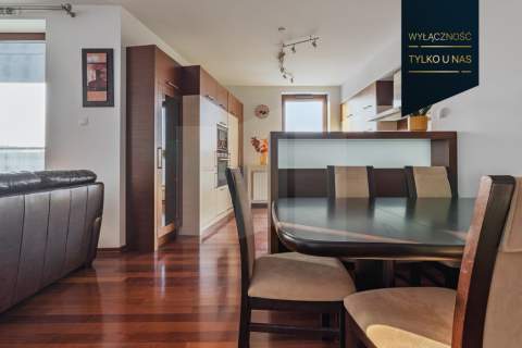 4-pokojowy apartament Sea Towers widok na morze