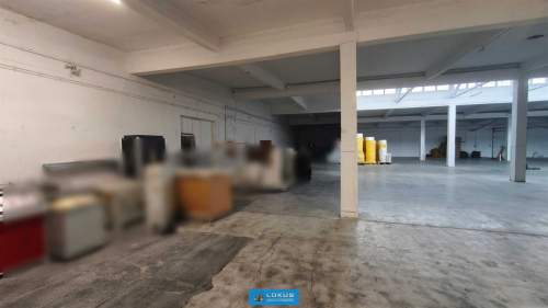 Magazyn 400 m2 z rampą i biurem, plac dla TIR