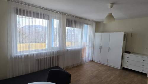 wynajmę pokoj 21m2 z balkonem dla 2 męzczyzn