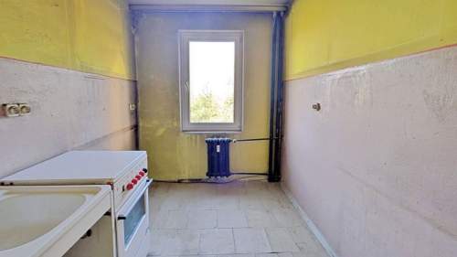 2 pokoje, osobna kuchnia, balkon ul. Strzelców