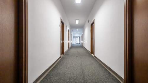 Bronowice, 217m2 biur parking