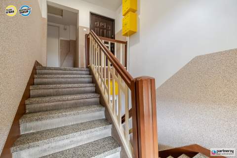 4 pokoje z balkonem i piwnicą blisko centrum 