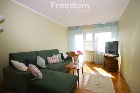 3 pokojowe mieszkanie 48 m2 ul. Wyzwolenia balkon
