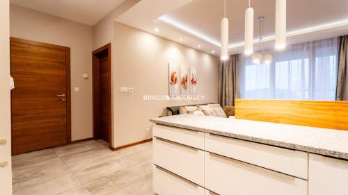 Nowoczesny apartament z dużym tarasem - Ul.Lubicz