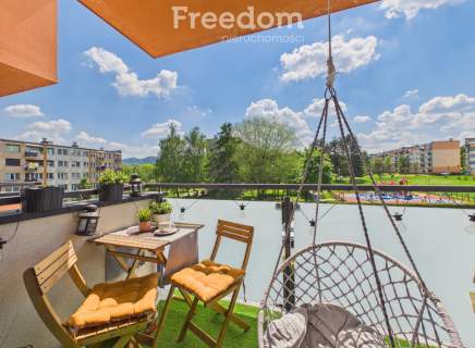 Mieszkanie na Os. Słonecznym z parkingiem, balkon