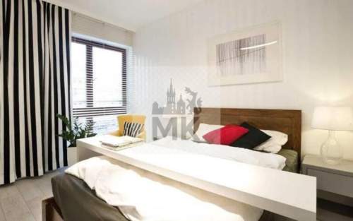 Piękny apartament z dużym balkonem, 2011 r.