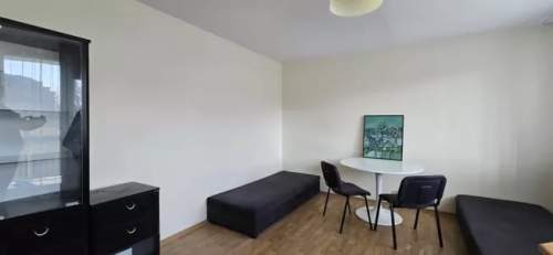 wynajmę pokoj 21m2 z balkonem dla 2 męzczyzn