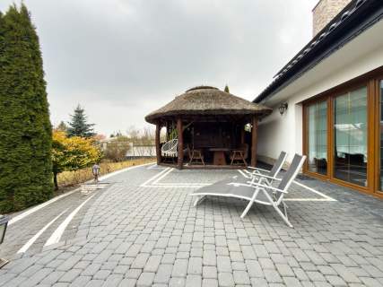 Dom z basenem i sauną-własna strefa SPA w Dobrczu 