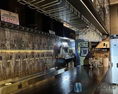 Lokal gastronomiczny 210 m2 . Parter