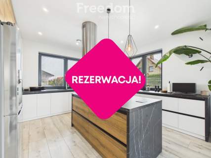Nowoczesny dom parterowy z widokiem na horyzont