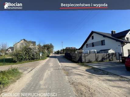 W pełni uzbrojona działka pod lasem Chwaszczyno