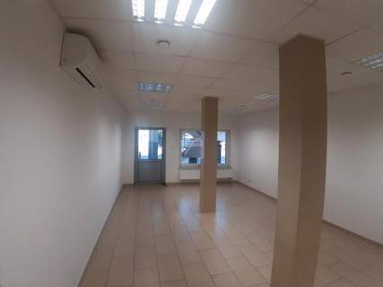 Na sprzedaż obiekt 104 m2, na dwóch poziomach 