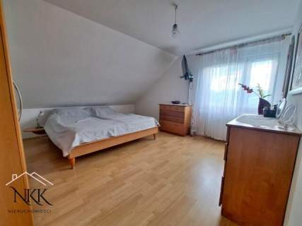 Rodzinny dom z pięknym ogrodem, stawem i 2 garażami - Lubniewice