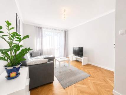 Śródmieście 2 pokoje 2 piętro balkon parking ze szlabanem