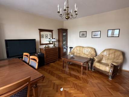 PIĄTKOWSKA 3POK USTAWNE ŁADNE BALKON WINDA CISZA