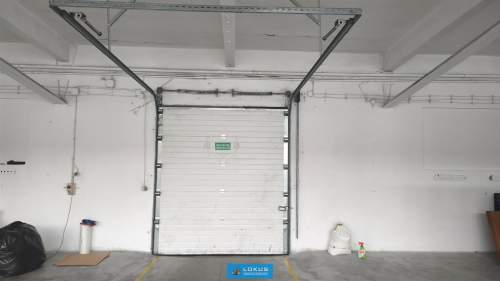 Magazyn 400 m2 z rampą i biurem, plac dla TIR
