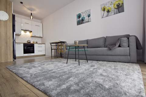 Umeblowane, 2 pokoje, miejsce parkingowe, balkon 