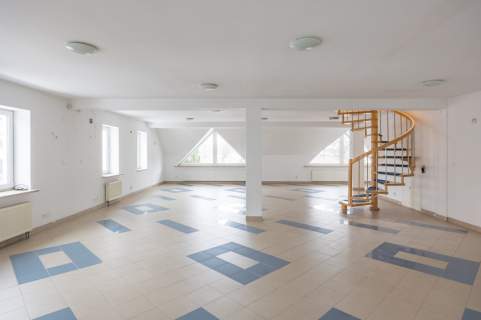 Lokal 240 m2 Ursus Parking Usługi Biuro