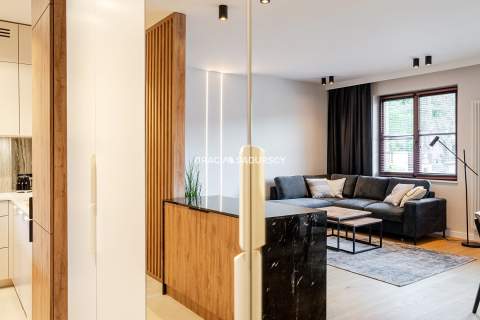 2 pok/ Balkon/ wysoki standard/ Królowej Jadwigi.