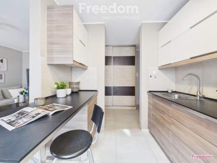 Słoneczne 2 pokoje 49 m , balkon, blisko centrum