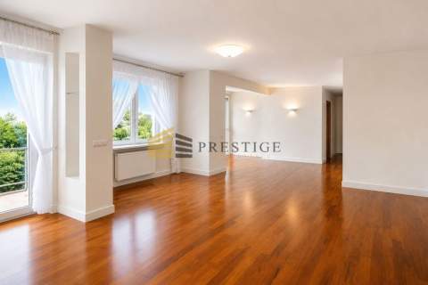 Apartament z basenem i fitness