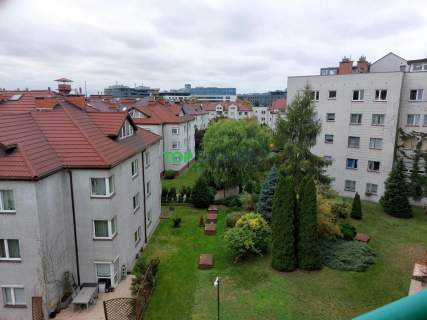 Cztery pokoje z oddzielną kuchnią, po remoncie