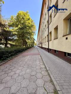 Blisko centrum, 450 m do stancji PKP