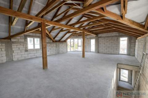Budynek usługowy z potencjałem Mokobody 746m2