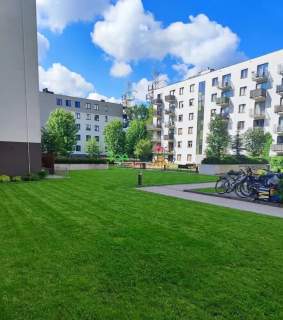 Przestronne 2 pokoje dla pary, po remoncie, KW