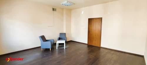 Lokal gabinet biuro 27m2 centrum Wrześni opcje lokali cała kamienica