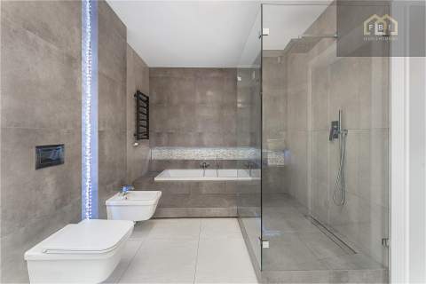 NOWOCZESNY DOM 240 M2, DUŻA DZIAŁKA 