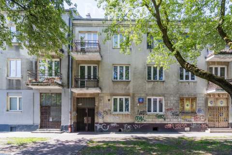 Wysoka kawalerka na Szaserów 85