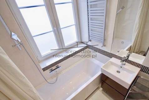 Piękny Apartament Dla SINGLA / Pary Przy Placu Zamkowym