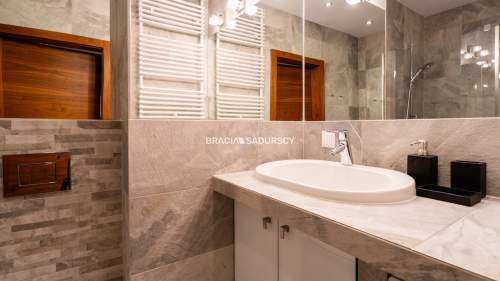 Nowoczesny apartament z dużym tarasem - Ul.Lubicz