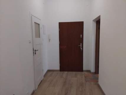 Przestronne mieszkanie Do zamieszkania lub prowadzenia biznesu