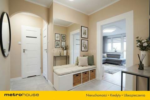2 lub 3 pokoje Duży balkon, piwnica, niski czynsz