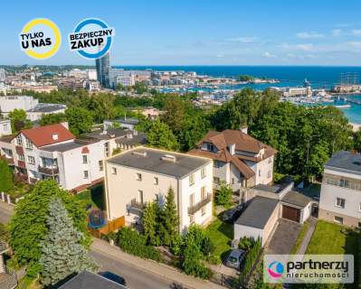 Dwa mieszkania 183 m2 w willi z widokiem na morze