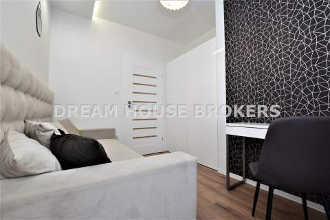 Luksusowy Apartament na Nowoczesnym Pobitnie