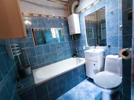 M3 w centrum - 2 niezależne pokoje, balkon, CO miejskie